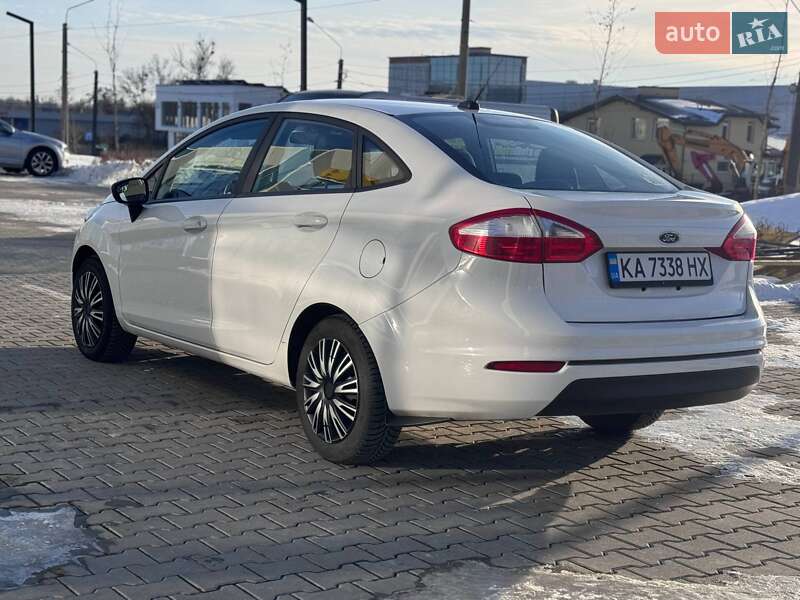 Седан Ford Fiesta 2014 в Львове фото 6 Седан Ford Fiesta 2014 в Львове