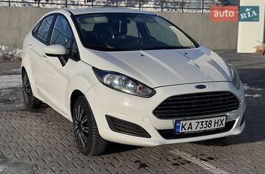 Седан Ford Fiesta 2014 в Львові