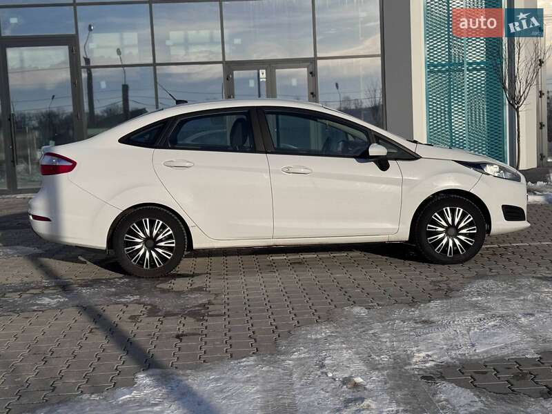Седан Ford Fiesta 2014 в Львове фото 5 Седан Ford Fiesta 2014 в Львове