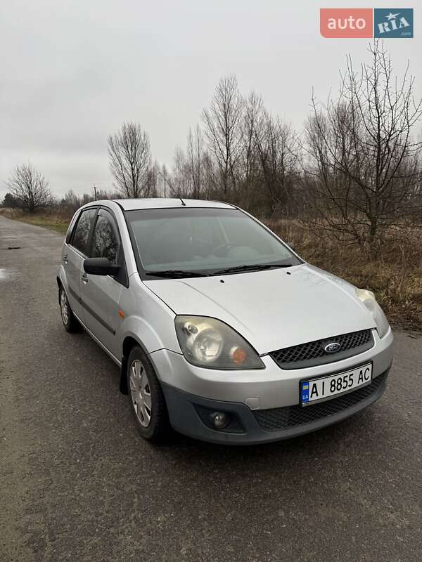 Хэтчбек Ford Fiesta 2008 в Бородянке