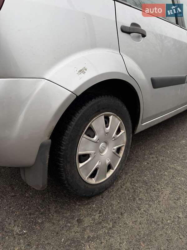 Хэтчбек Ford Fiesta 2008 в Бородянке