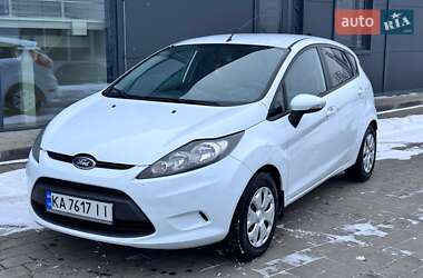 Хэтчбек Ford Fiesta 2011 в Ивано-Франковске