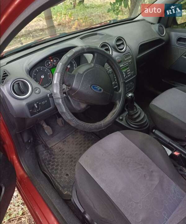 Хэтчбек Ford Fiesta 2007 в Запорожье фото 4 Хэтчбек Ford Fiesta 2007 в Запорожье