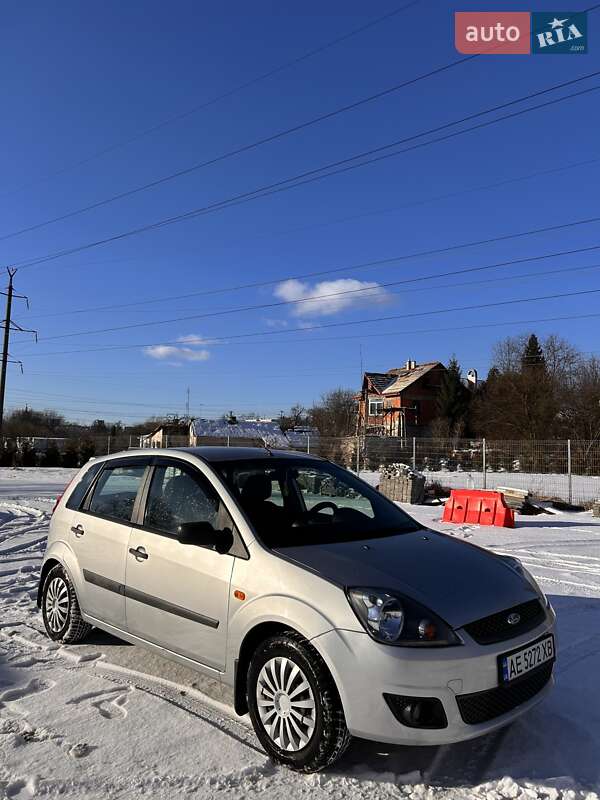 Хетчбек Ford Fiesta 2007 в Львові