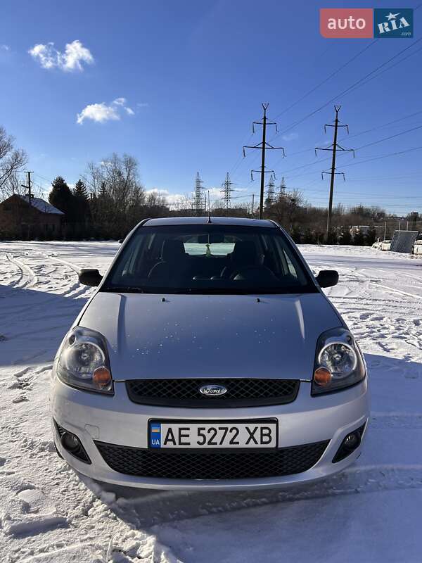 2007 Ford Fiesta, VIN WF0HXXGAJH7D05534:plate — фото 1 (autoria)