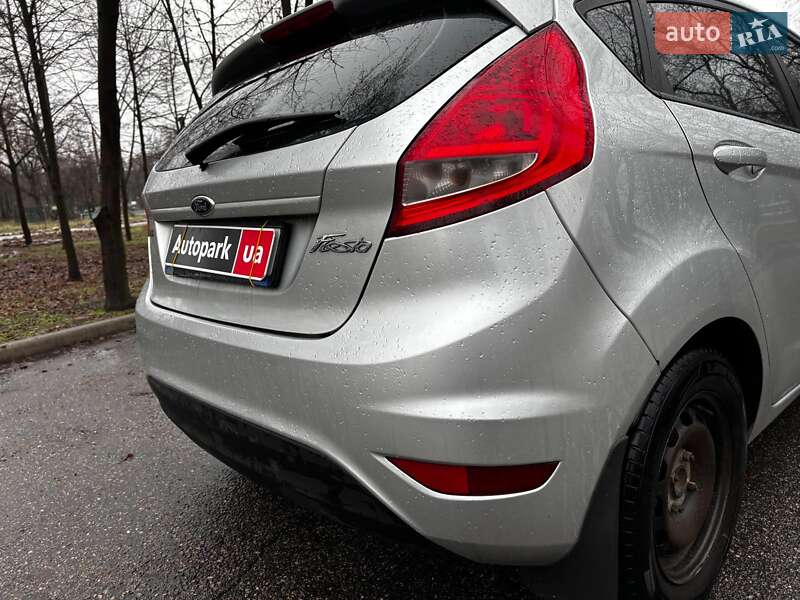 Хэтчбек Ford Fiesta 2012 в Запорожье