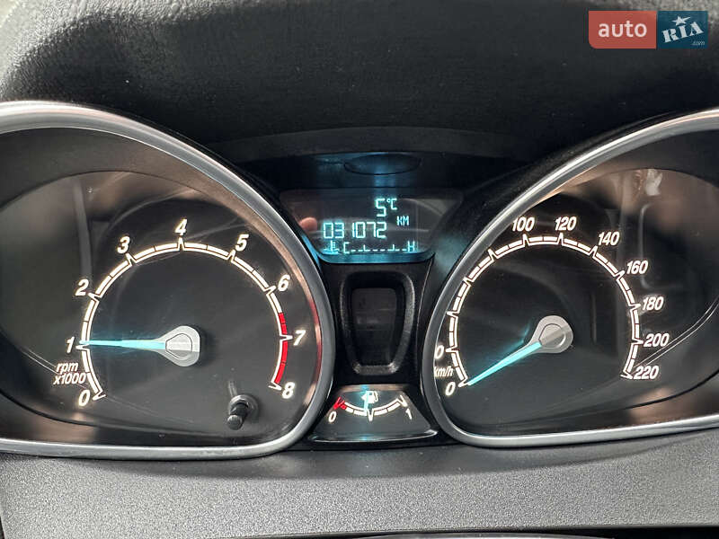 Хэтчбек Ford Fiesta 2013 в Львове