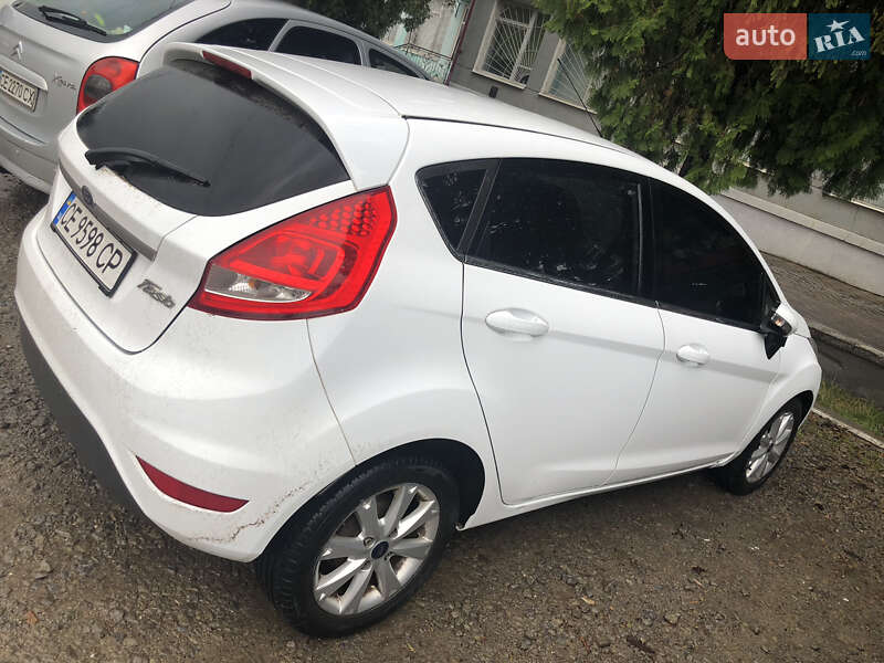 Хетчбек Ford Fiesta 2009 в Новодністровську