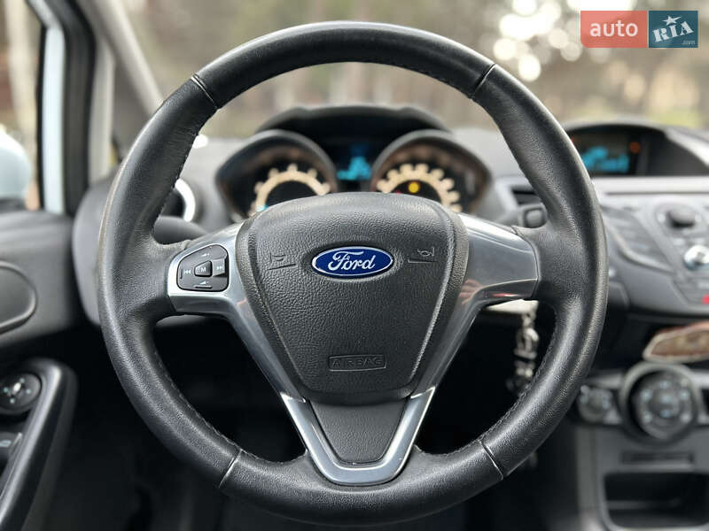 Хэтчбек Ford Fiesta 2014 в Николаеве
