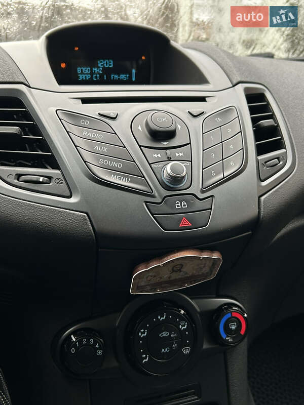 Хэтчбек Ford Fiesta 2014 в Николаеве