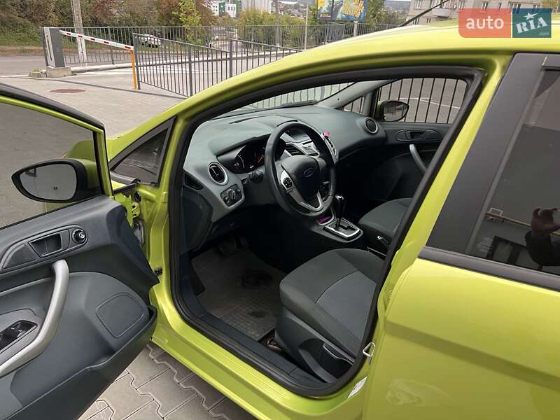 Хэтчбек Ford Fiesta 2011 в Фастове