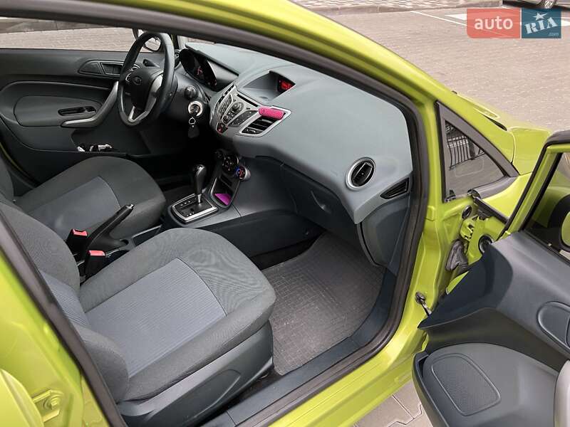 Хэтчбек Ford Fiesta 2011 в Фастове