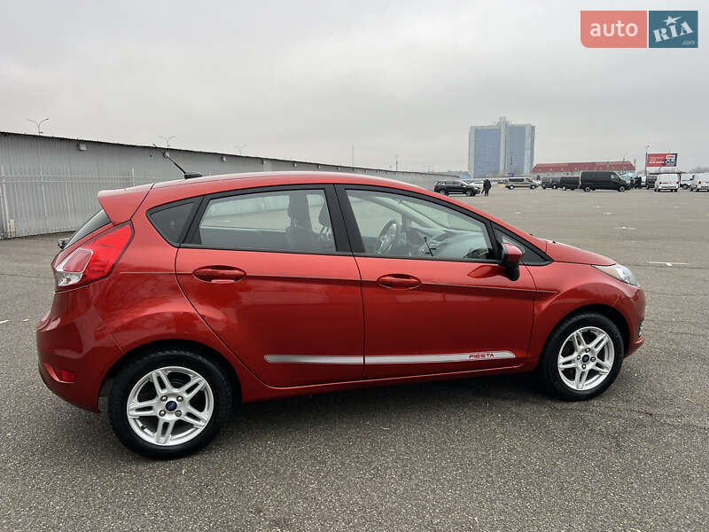Хэтчбек Ford Fiesta 2018 в Киеве