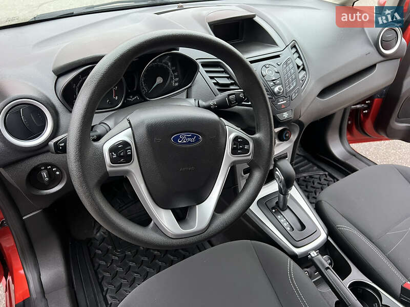 Хэтчбек Ford Fiesta 2018 в Киеве