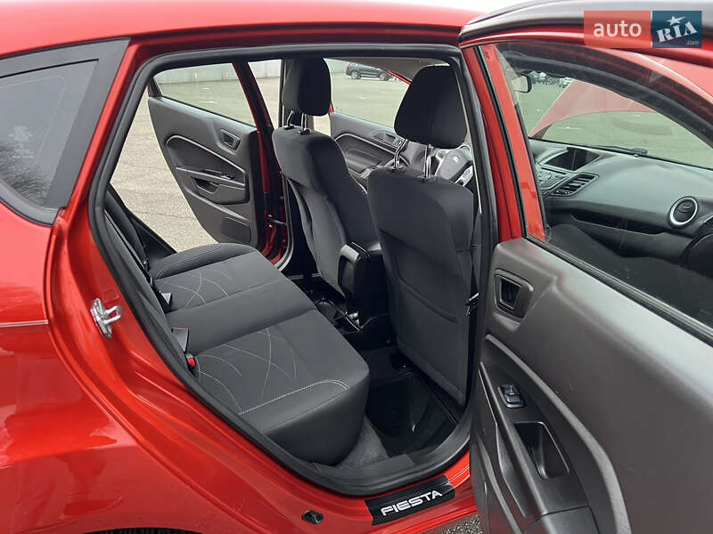 Хэтчбек Ford Fiesta 2018 в Киеве