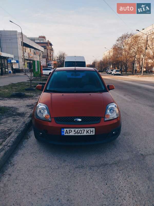 Хэтчбек Ford Fiesta 2007 в Запорожье