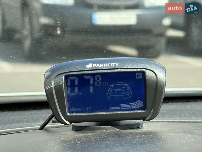 Хетчбек Ford Fiesta 2013 в Києві