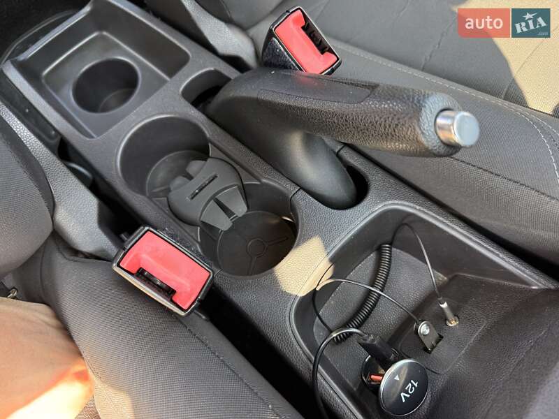 Хетчбек Ford Fiesta 2013 в Києві