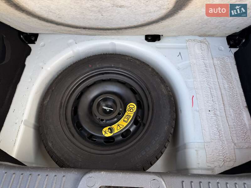 Хетчбек Ford Fiesta 2013 в Києві