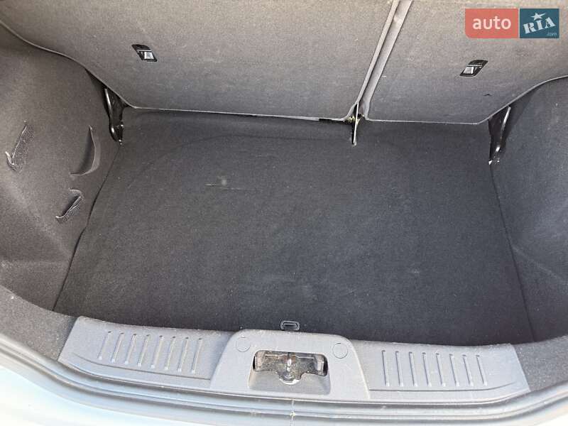 Хетчбек Ford Fiesta 2013 в Києві