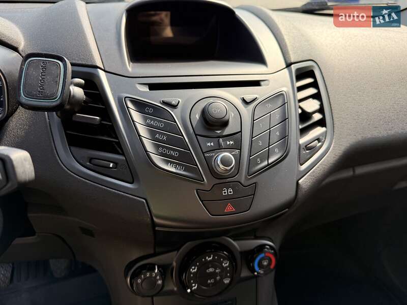 Хетчбек Ford Fiesta 2013 в Києві