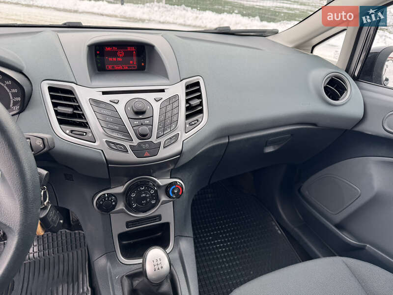 Хэтчбек Ford Fiesta 2010 в Мукачево фото 16 Хэтчбек Ford Fiesta 2010 в Мукачево