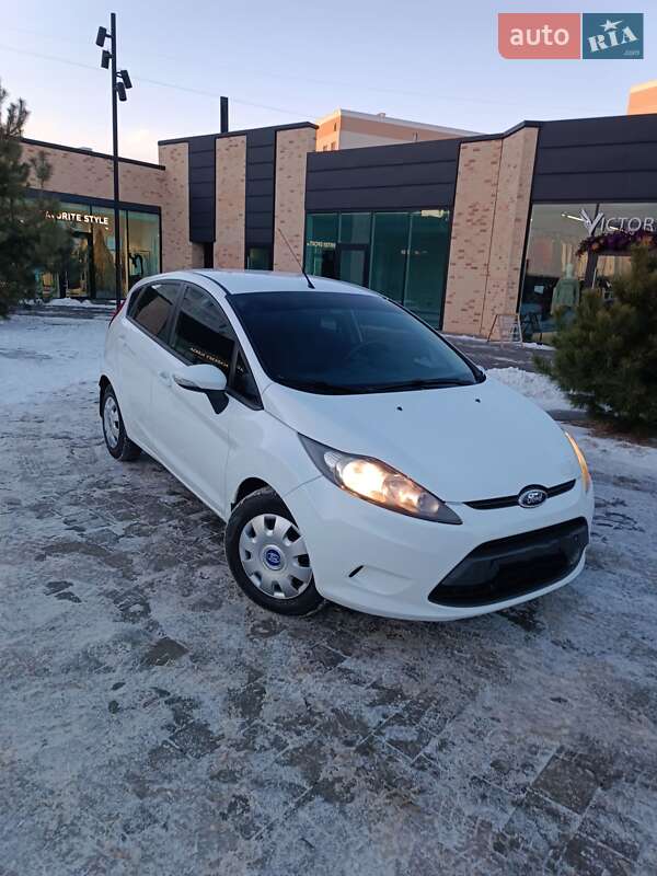 Хетчбек Ford Fiesta 2012 в Хмельницькому