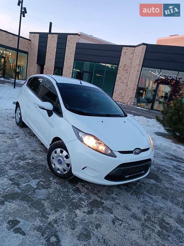 Хетчбек Ford Fiesta 2012 в Хмельницькому