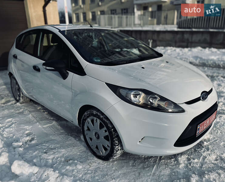 Хэтчбек Ford Fiesta 2012 в Хмельницком