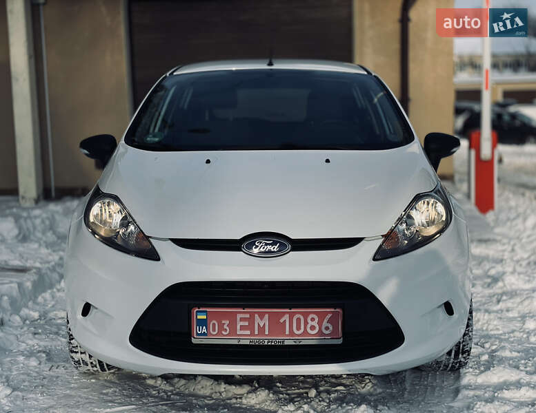 Хэтчбек Ford Fiesta 2012 в Хмельницком
