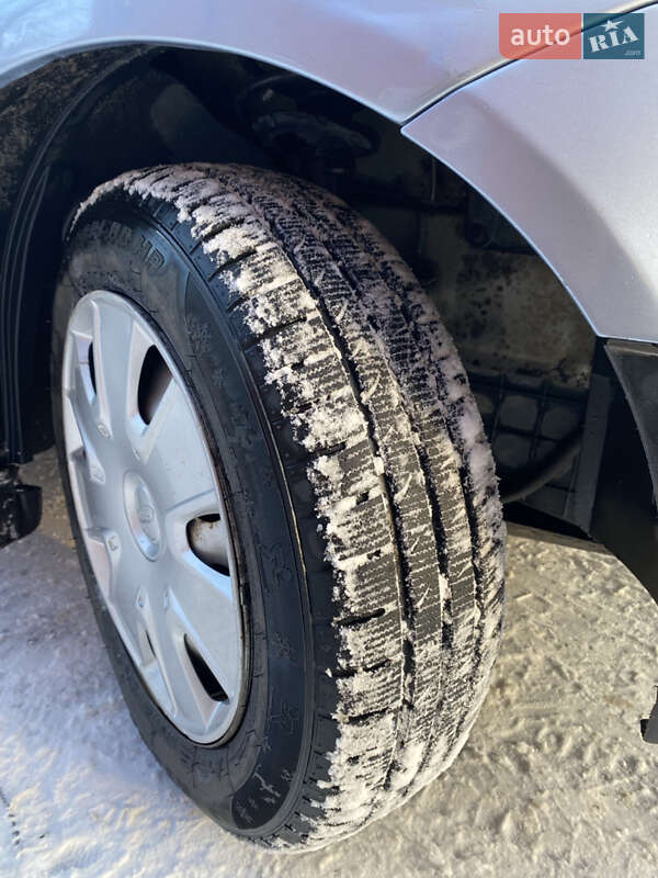 Хэтчбек Ford Fiesta 2006 в Киеве