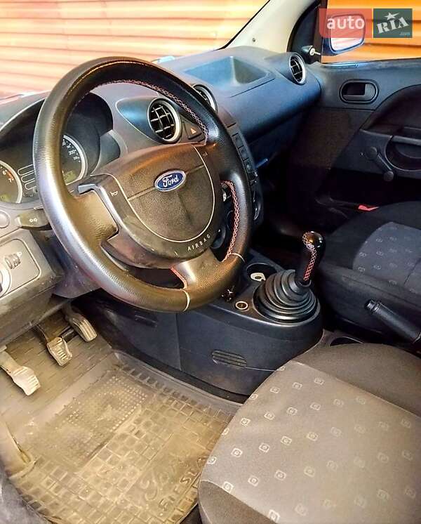 Хетчбек Ford Fiesta 2004 в Харкові фото 2 Хетчбек Ford Fiesta 2004 в Харкові