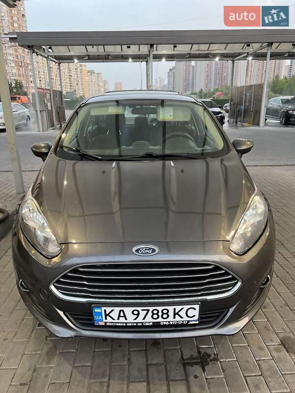 Седан Ford Fiesta 2018 в Киеве