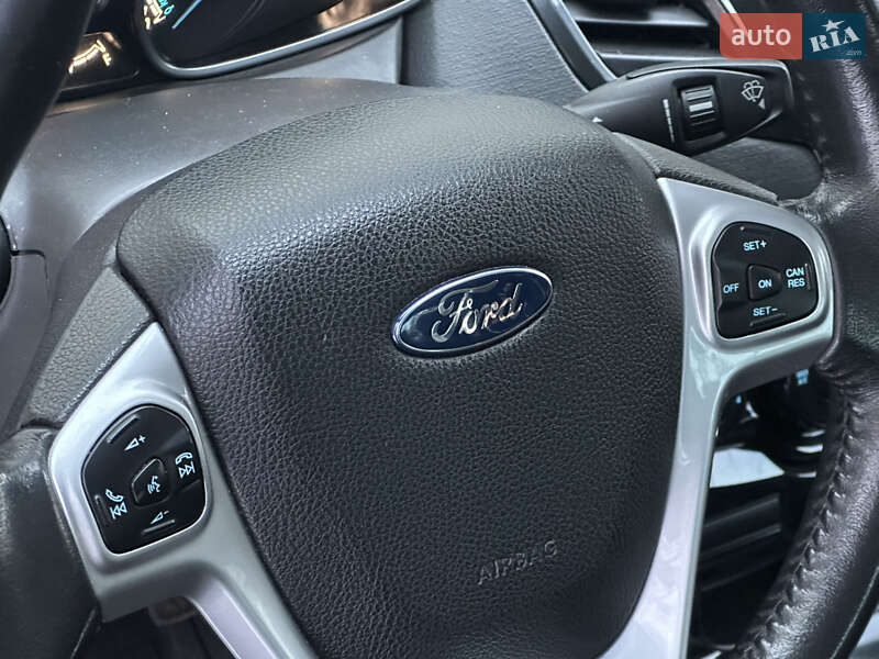 Седан Ford Fiesta 2014 в Киеве