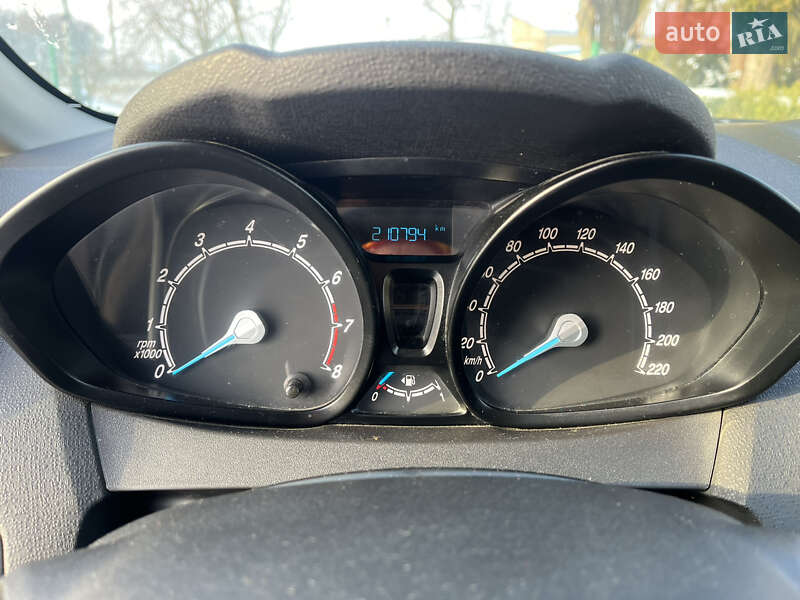 Хэтчбек Ford Fiesta 2014 в Хмельницком фото 13 Хэтчбек Ford Fiesta 2014 в Хмельницком