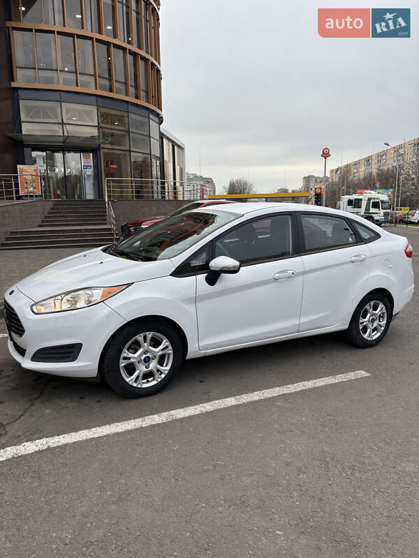 Седан Ford Fiesta 2014 в Одессе