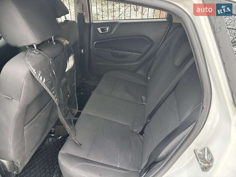 Хэтчбек Ford Fiesta 2014 в Николаеве