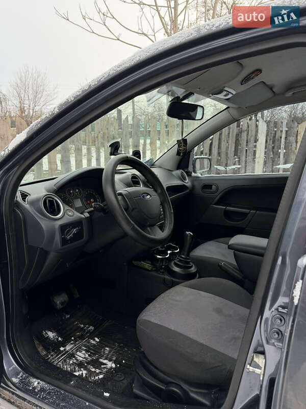 Хэтчбек Ford Fiesta 2008 в Кривом Роге фото 6 Хэтчбек Ford Fiesta 2008 в Кривом Роге