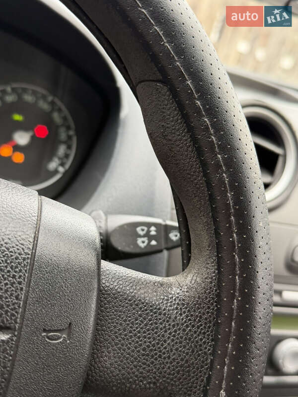 Хэтчбек Ford Fiesta 2008 в Кривом Роге фото 14 Хэтчбек Ford Fiesta 2008 в Кривом Роге