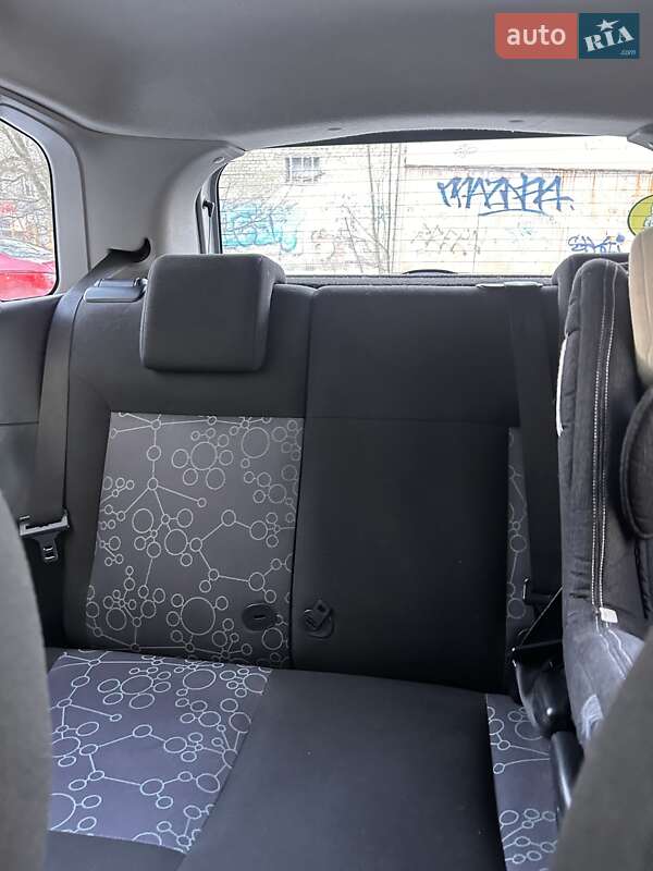 Хетчбек Ford Fiesta 2007 в Львові