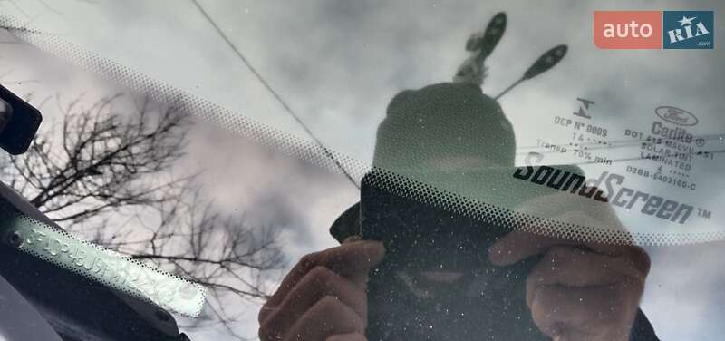 Седан Ford Fiesta 2014 в Черновцах