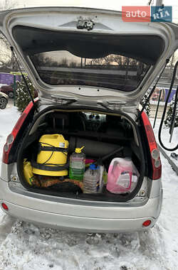Хэтчбек Ford Fiesta 2006 в Запорожье