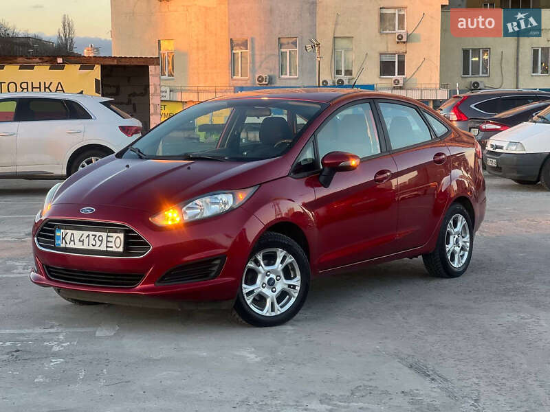 Седан Ford Fiesta 2014 в Киеве