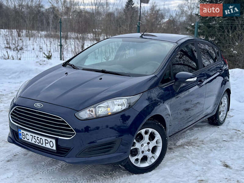 Хэтчбек Ford Fiesta 2013 в Дрогобыче
