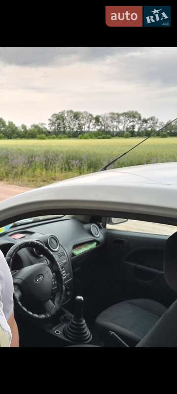 Хэтчбек Ford Fiesta 2007 в Харькове