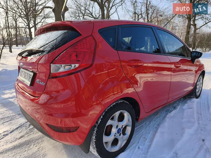 Хэтчбек Ford Fiesta 2012 в Харькове