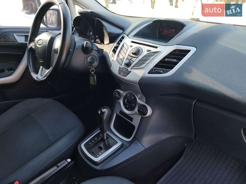 Хэтчбек Ford Fiesta 2012 в Харькове