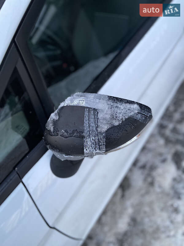 Хэтчбек Ford Fiesta 2012 в Ивано-Франковске