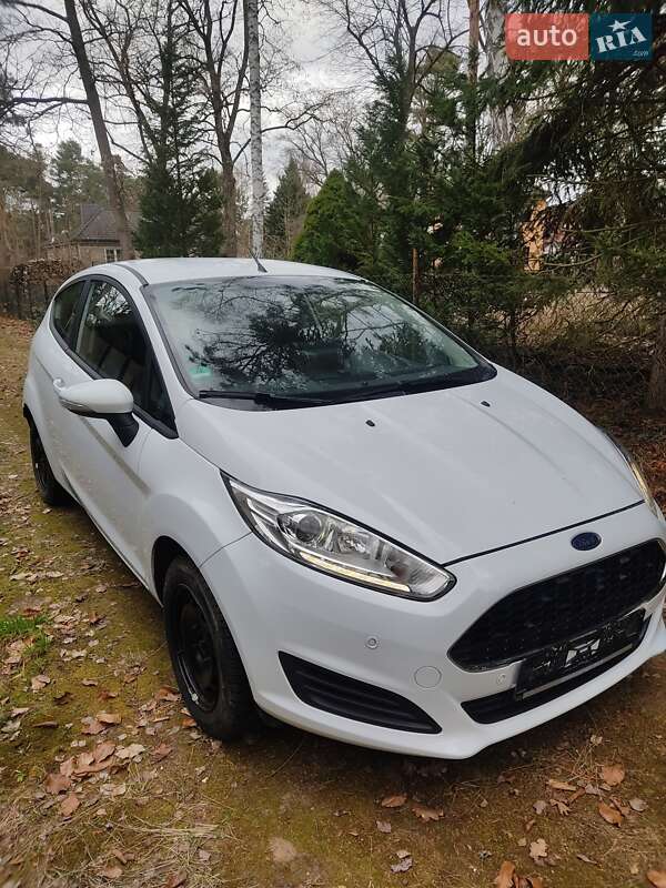 Хэтчбек Ford Fiesta 2017 в Полтаве