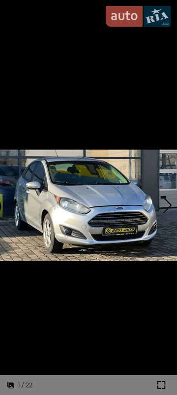 Седан Ford Fiesta 2015 в Києві